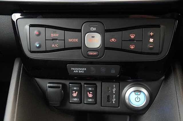 Nissan LEAF 39KW Tekna Auto with BOSE Audio and Pro Pilot Technology