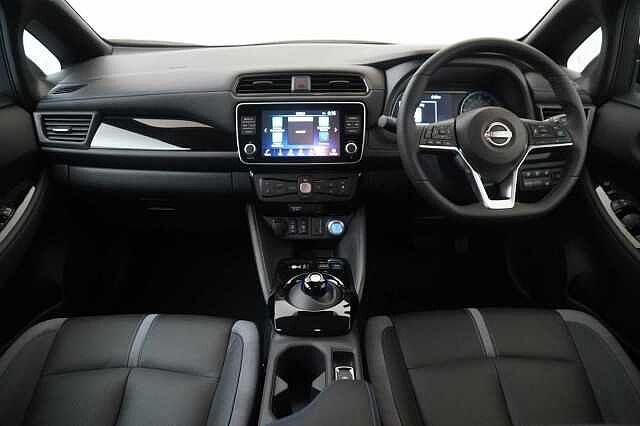 Nissan LEAF 39KW Tekna Auto with BOSE Audio and Pro Pilot Technology