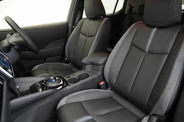 Nissan LEAF 39KW Tekna Auto with BOSE Audio and Pro Pilot Technology
