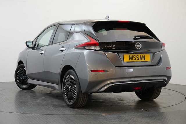 Nissan LEAF 39KW Tekna Auto with BOSE Audio and Pro Pilot Technology