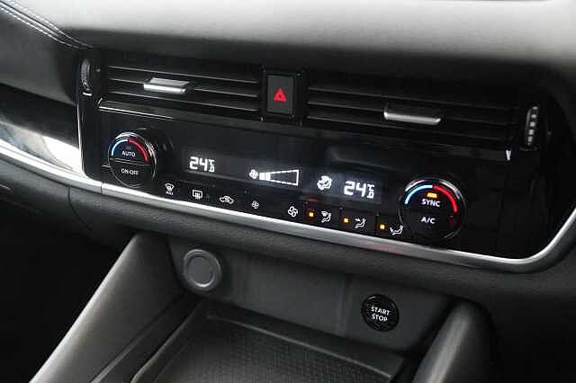 Nissan Qashqai 1.5 190 e-Power N-Connecta Auto with Glass Roof + Sat Nav and 360 Cameras