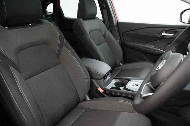 Nissan Qashqai 1.5 190 e-Power N-Connecta Auto with Glass Roof + Sat Nav and 360 Cameras
