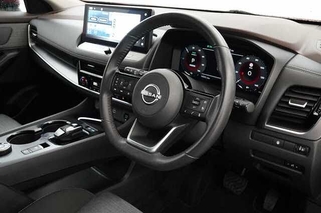 Nissan X-Trail 1.5 e-Power e-4ORCE AWD 213 N-Connecta Auto with 5 Seats and 360 Cameras