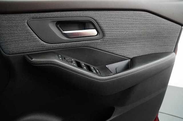 Nissan X-Trail 1.5 e-Power e-4ORCE AWD 213 N-Connecta Auto with 5 Seats and 360 Cameras