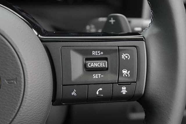 Nissan Qashqai 1.3 DIG-T MH 158 N-Connecta Auto with Nav + 360 Cameras and Glass Roof Pack