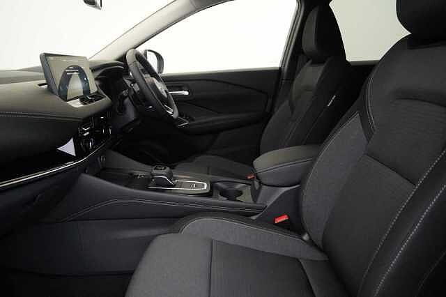 Nissan Qashqai 1.3 DIG-T MH 158 N-Connecta Auto with Nav + 360 Cameras and Glass Roof Pack