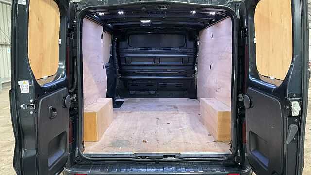 Nissan Primastar 2.0 dCi 150 Tekna Auto L2H1 LWB 3.0T Van with Sat Nav and Rear Camera