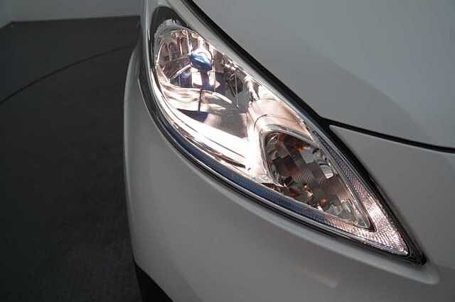 Nissan e-NV200 40KW Acenta Auto Panel Van with Auto Air Con