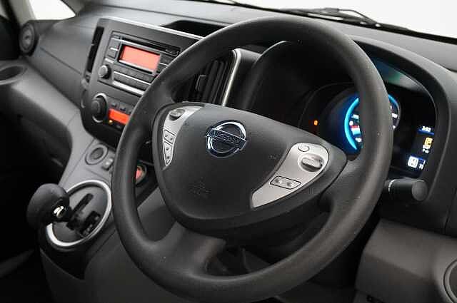 Nissan e-NV200 40KW Acenta Auto Panel Van with Auto Air Con