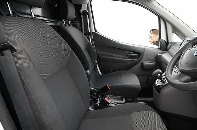 Nissan e-NV200 40KW Acenta Auto Panel Van with Auto Air Con
