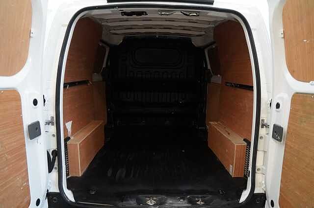 Nissan e-NV200 40KW Acenta Auto Panel Van with Auto Air Con