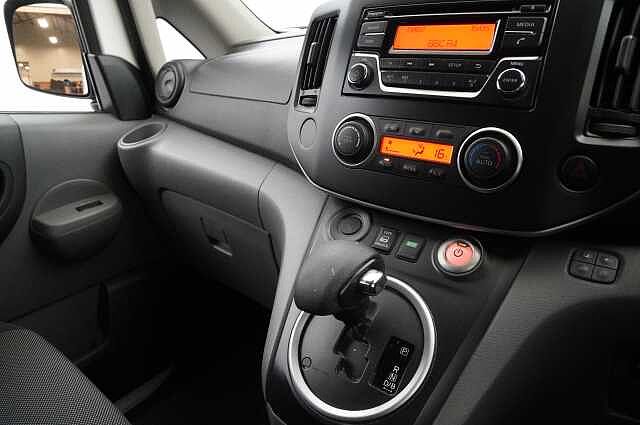 Nissan e-NV200 40KW Acenta Auto Panel Van with Auto Air Con