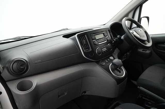Nissan e-NV200 40KW Acenta Auto Panel Van with Auto Air Con