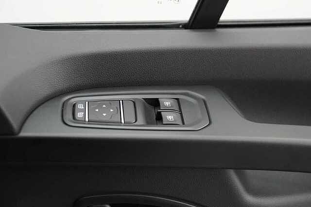 Nissan Primastar 2.0 dCi 110 Acenta L1 H1 2.8T Panel Van with Air Con and Ply Lining