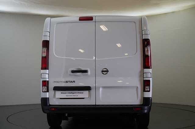 Nissan Primastar 2.0 dCi 110 Acenta L1 H1 2.8T Panel Van with Air Con and Ply Lining