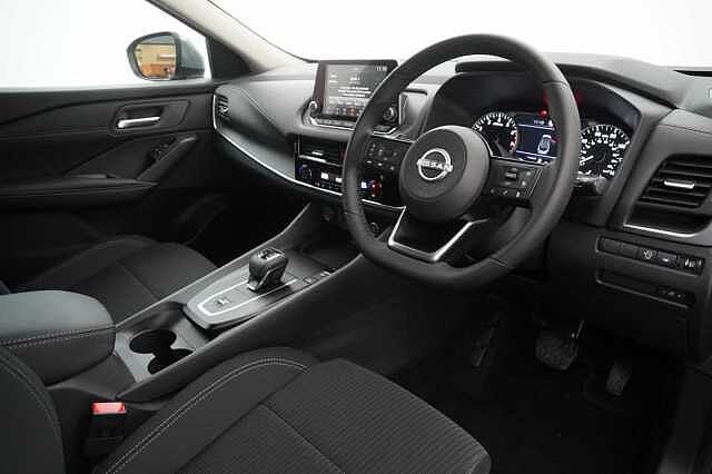 Nissan Qashqai 1.3 DIG-T MH 158 Acenta Premium X-Tronic Auto with Rear View Camera