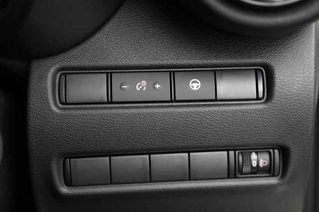 Nissan Juke 1.6 143 HEV Hybrid Tekna Auto with BOSE Audio and Pro Pilot Technology