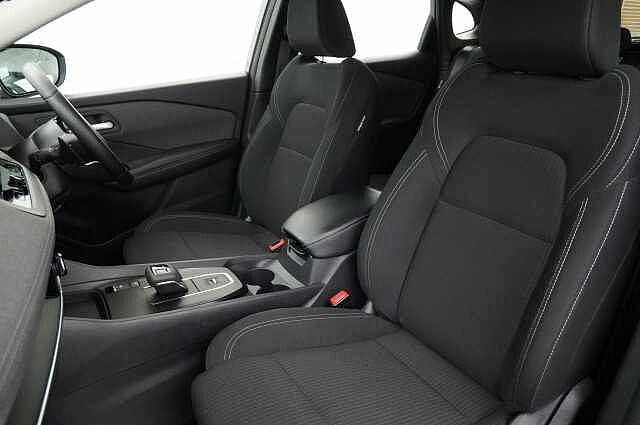 Nissan Qashqai 1.3 DIG-T MH 158 Acenta Premium X-Tronic Auto with Rear View Camera