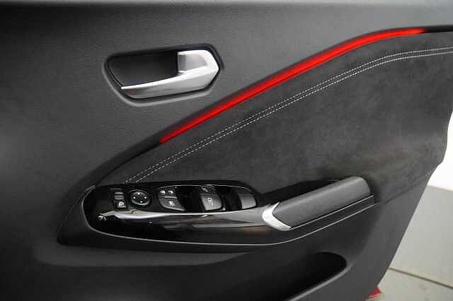 Nissan Juke 1.0 DIG-T 117 Tekna+ with BOSE Audio and Drive Assist Technology