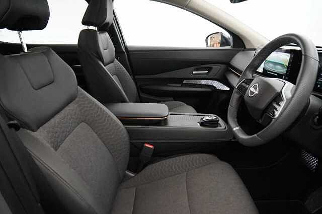 Nissan ARIYA 63KW Advance Auto with Sky Roof Pack + Sat Nav and 360 View Cameras