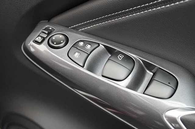 Nissan Juke 1.0 DIG-T 114 N-Connecta DCT Auto with Sat Nav and Rear View Camera