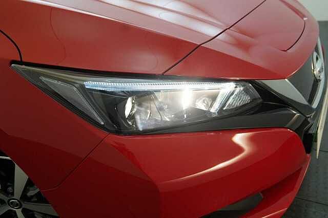 Nissan LEAF 40KW Acenta Auto with Intelligent Cruise Control and Rear View Camera