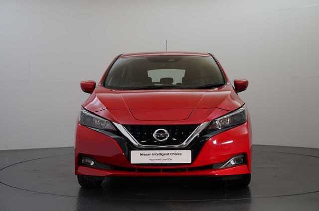 Nissan LEAF 40KW Acenta Auto with Intelligent Cruise Control and Rear View Camera