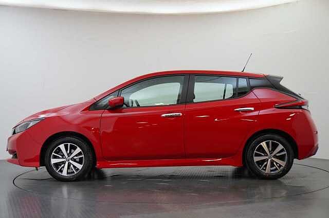 Nissan LEAF 40KW Acenta Auto with Intelligent Cruise Control and Rear View Camera